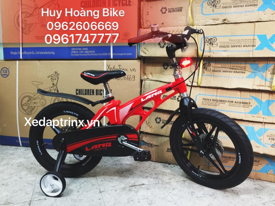 Xe đạp trẻ em 4 tuổi nhập khẩu đẹp long lanh